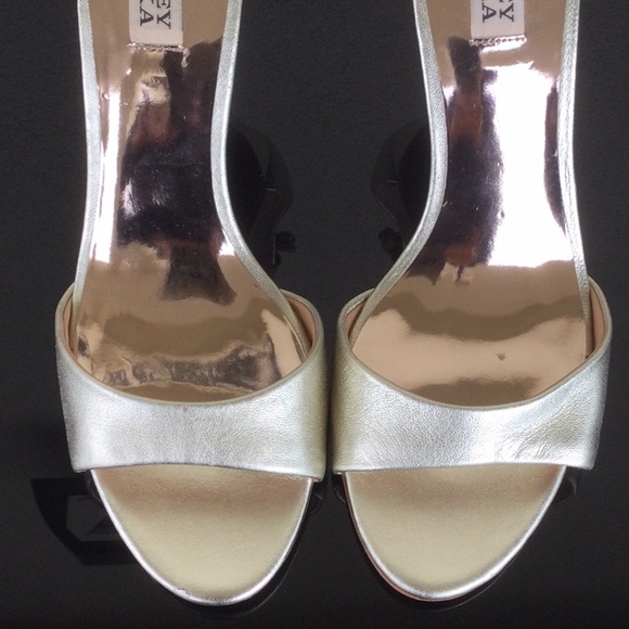 BADGLEY MISCHKA SINDY Gold stiletto sandals.Size 9. - Picture 7 of 12